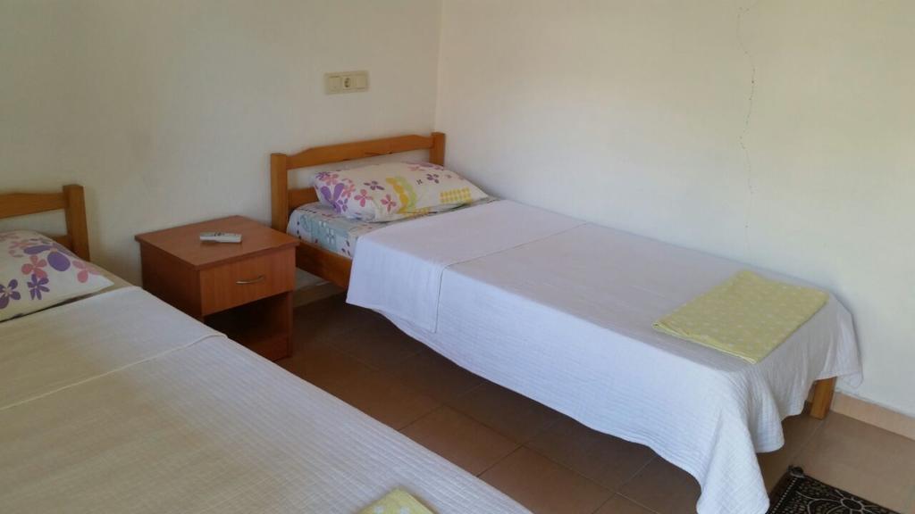 George House Bed and Breakfast Faralya Εξωτερικό φωτογραφία