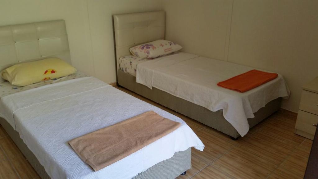 George House Bed and Breakfast Faralya Εξωτερικό φωτογραφία