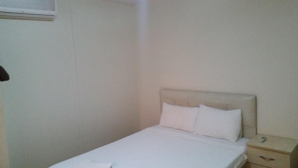 George House Bed and Breakfast Faralya Εξωτερικό φωτογραφία